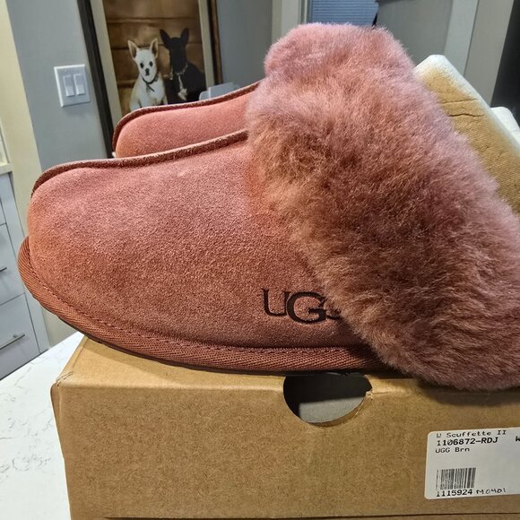 New Women's 100% UGG Brand Brown Scuffette II Slippers Shoes 1106872-RDJ Size 9 - Picture 1 of 9